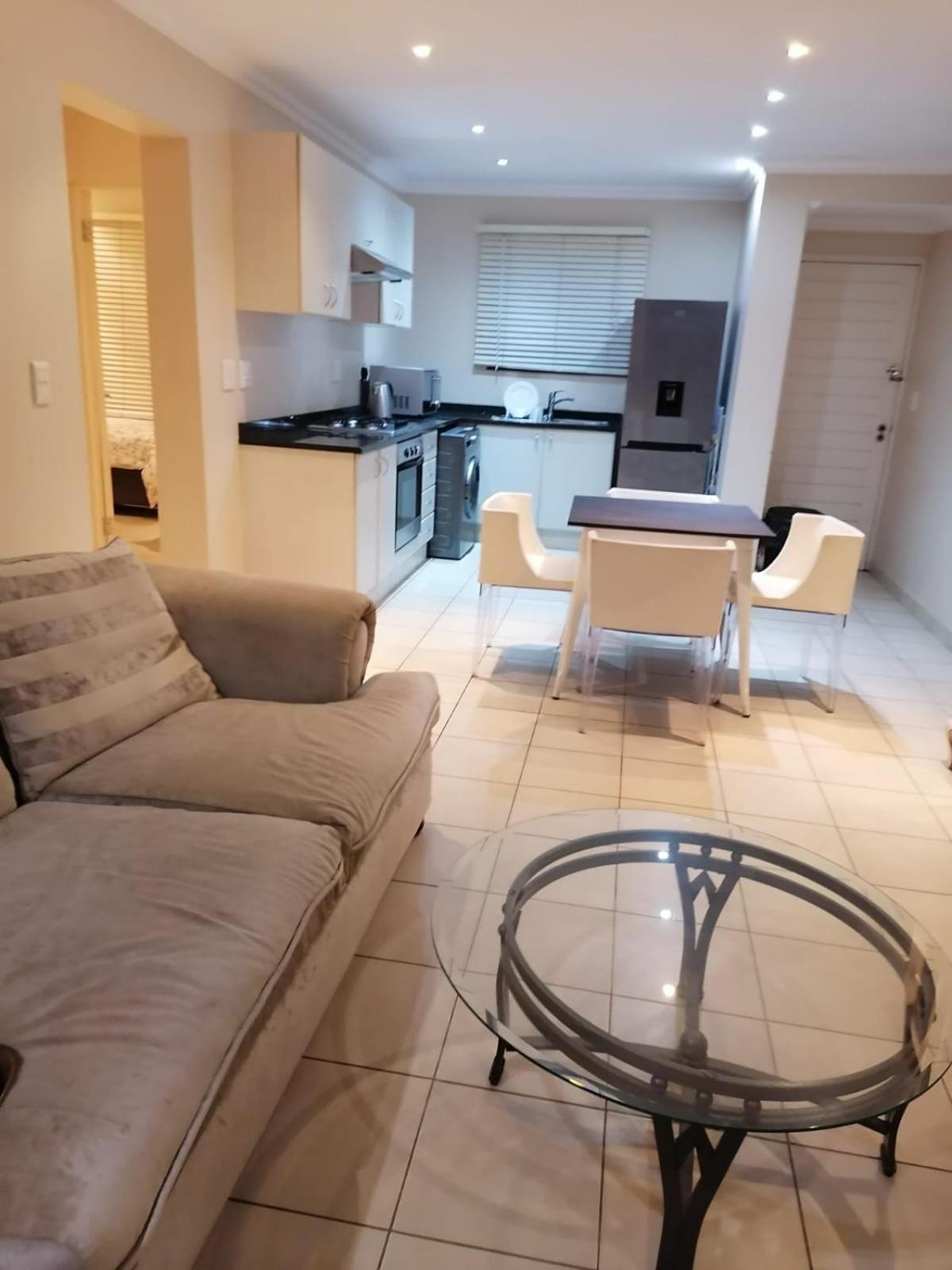 The Licious Apartment Балито Екстериор снимка